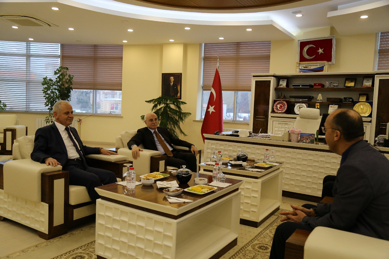 İçişleri Bakan Yardımcısından Rektör Zeybek’e ziyaret 3