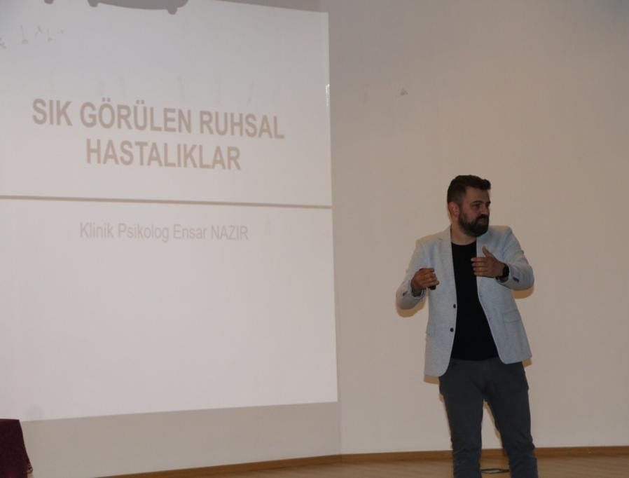 Şiran’da “Çocuk ve Gençlik Psikolojisi” konulu panel düzenlendi 3