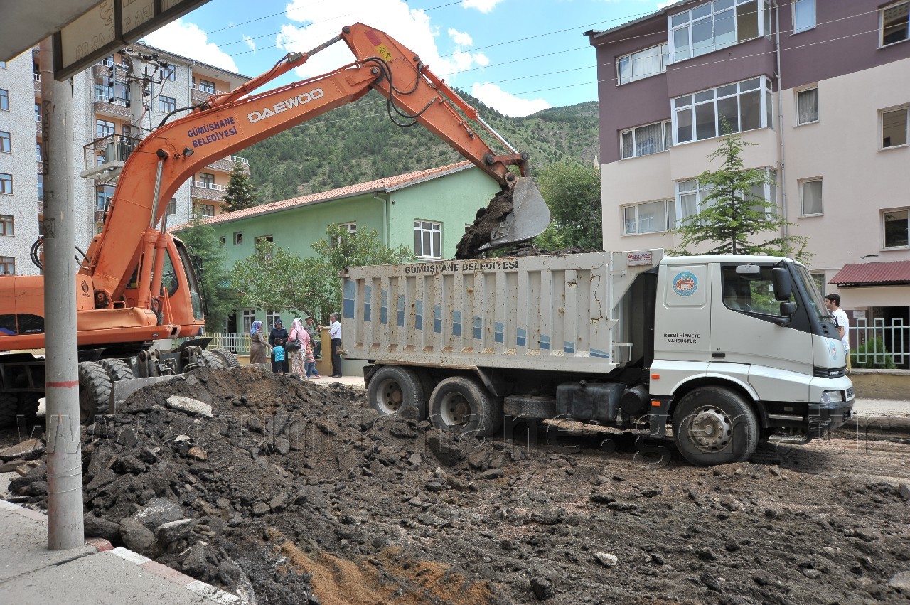 Cadde Çalışmaları Devam Ediyor 2