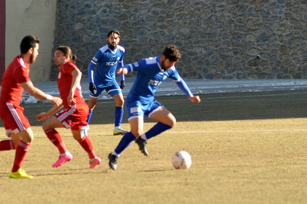 Gümüş kayıplarda: 0-2 10