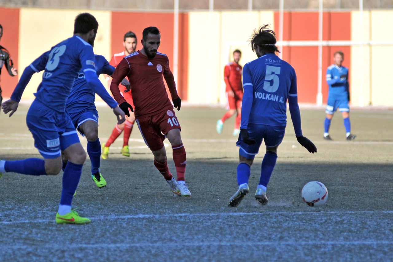 Gümüş kayıplarda: 0-2 12