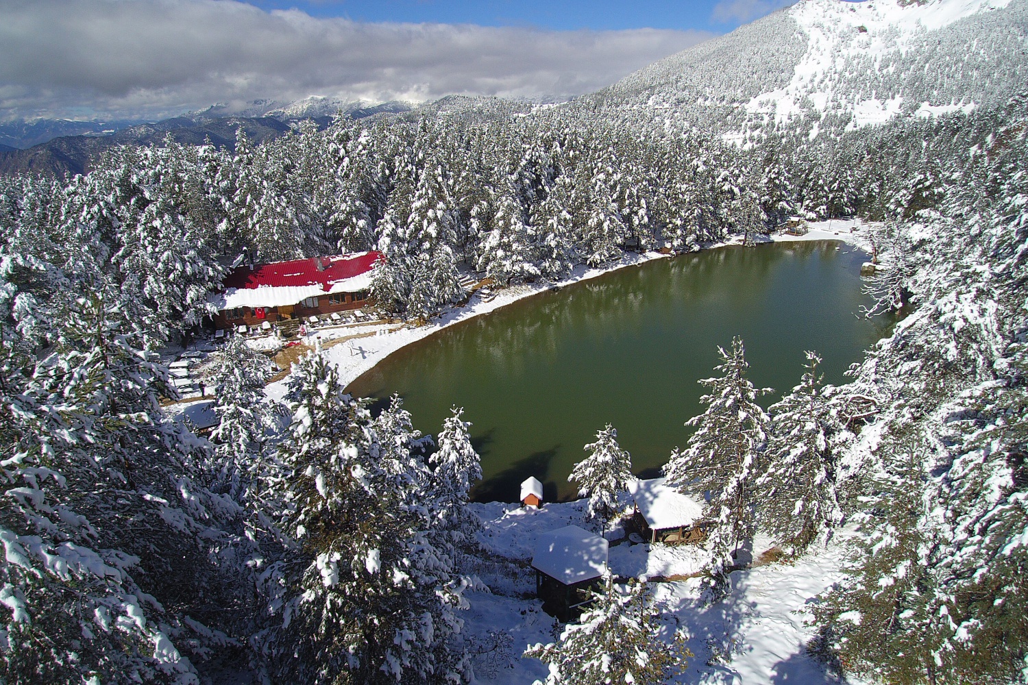 Limni Gölü beyaz cenneti andırıyor 37
