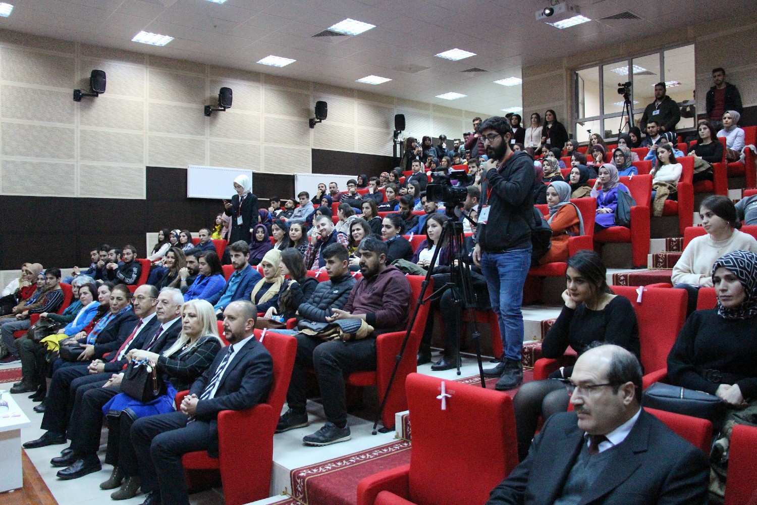 GÜ’de ‘İş Hayatında Kadın’ temalı program 2