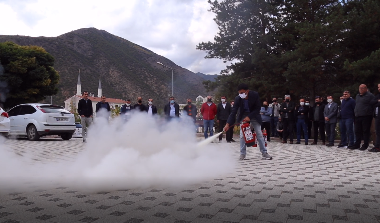 GÜ’de yangın söndürme tatbikatı gerçekleştirildi 2