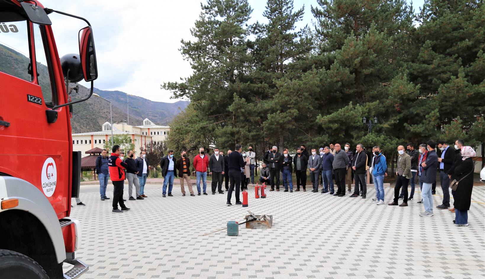 GÜ’de yangın söndürme tatbikatı gerçekleştirildi 6