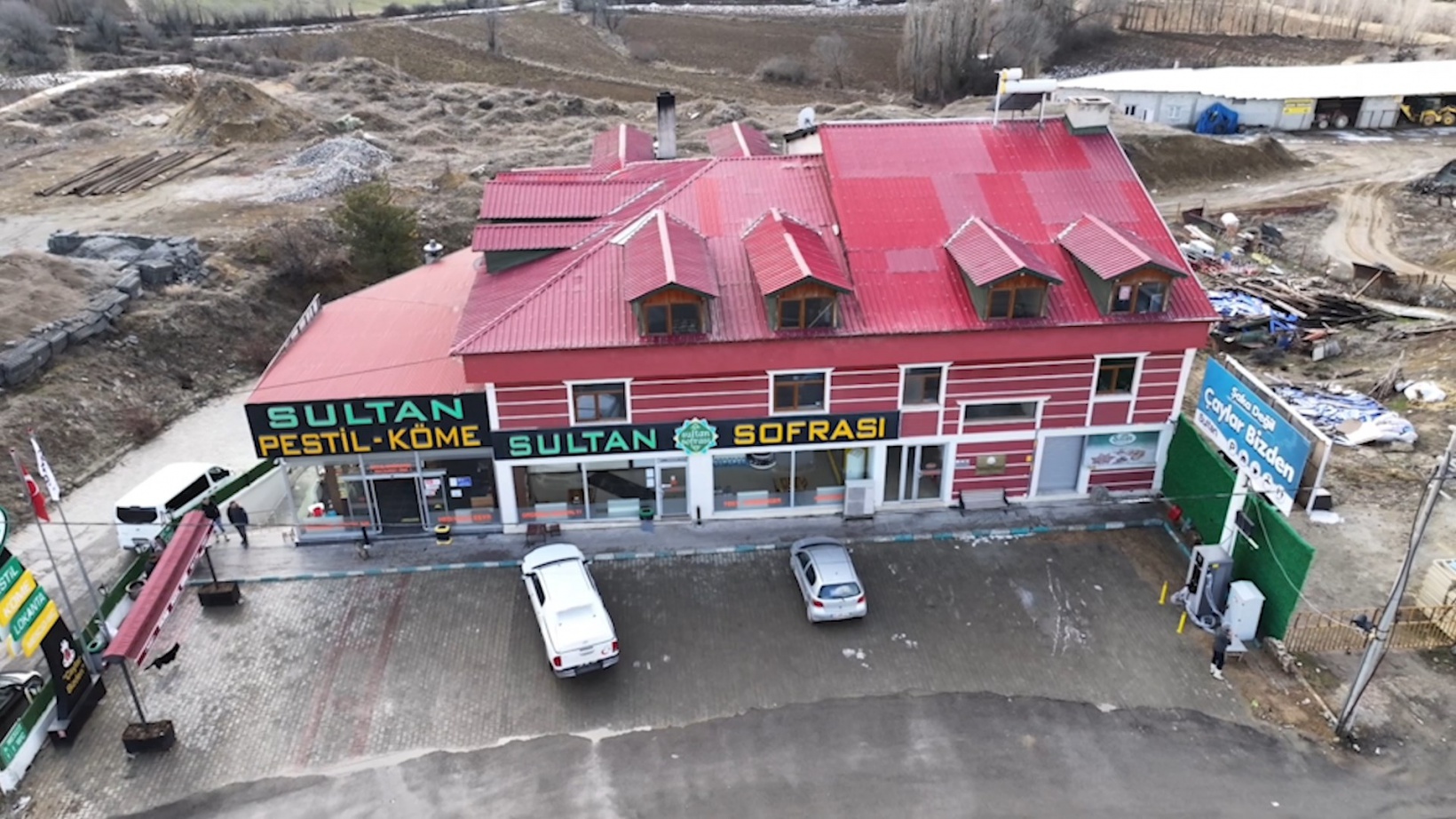 Sivas-Tersun-Trabzon istikametindeki tek elektrikli şarj istasyonu Şiran’da 1