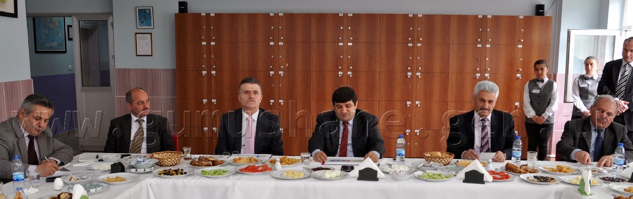 Gümüşhane'de YGS Değerlendirme Toplantısı Yapıldı 10