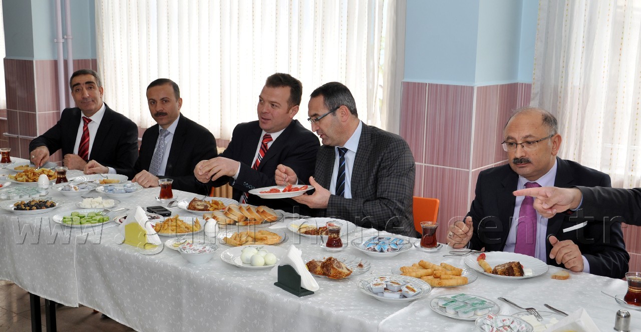 Gümüşhane'de YGS Değerlendirme Toplantısı Yapıldı 2