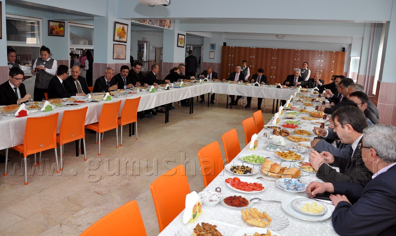 Gümüşhane'de YGS Değerlendirme Toplantısı Yapıldı 5