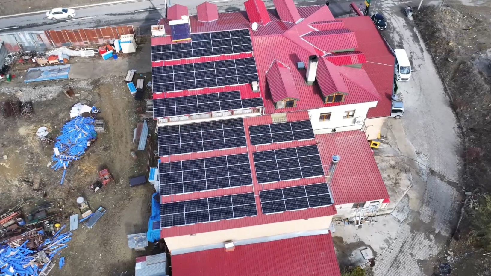 Sivas-Tersun-Trabzon istikametindeki tek elektrikli şarj istasyonu Şiran’da 2