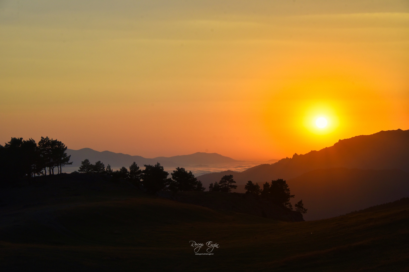 Gümüşhane dağlarından büyüleyici günbatımı manzaraları 5