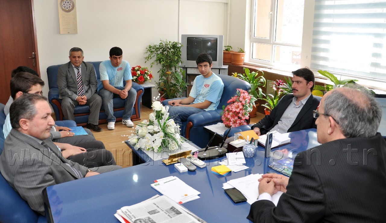 Aktaş YGS’de Dereceye Giren Öğrencileri Kabul Etti 2