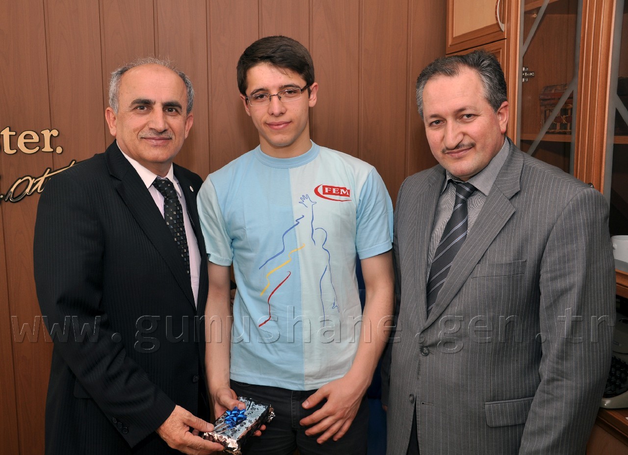 Aktaş YGS’de Dereceye Giren Öğrencileri Kabul Etti 3