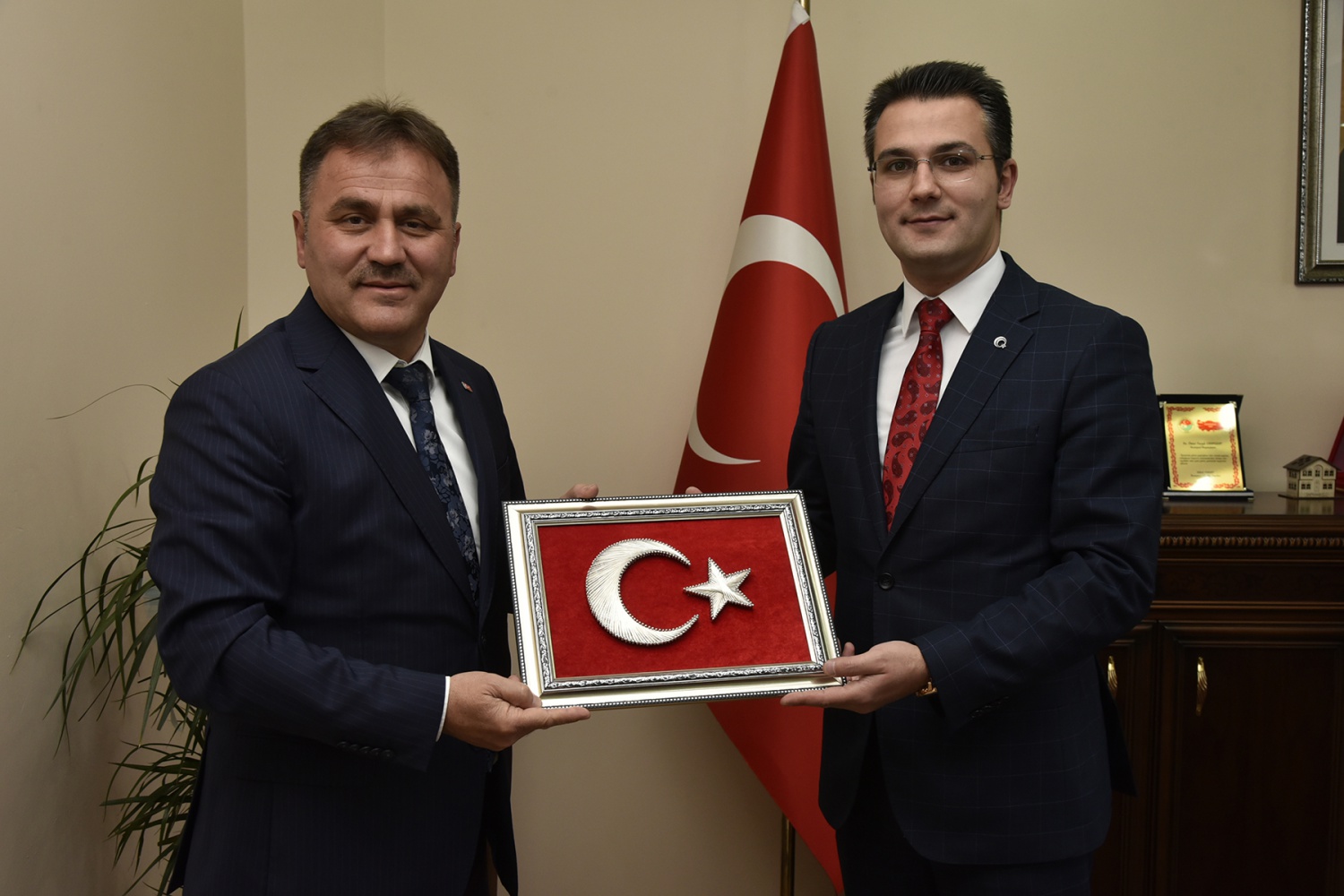 Başkan Çimen’den Belediye Başkanlarına tebrik ziyareti 1