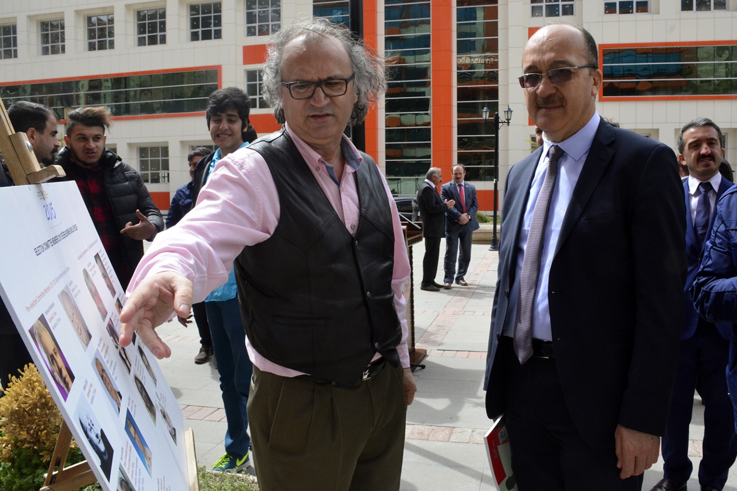 Turizm ve Barış temalı sergi 9