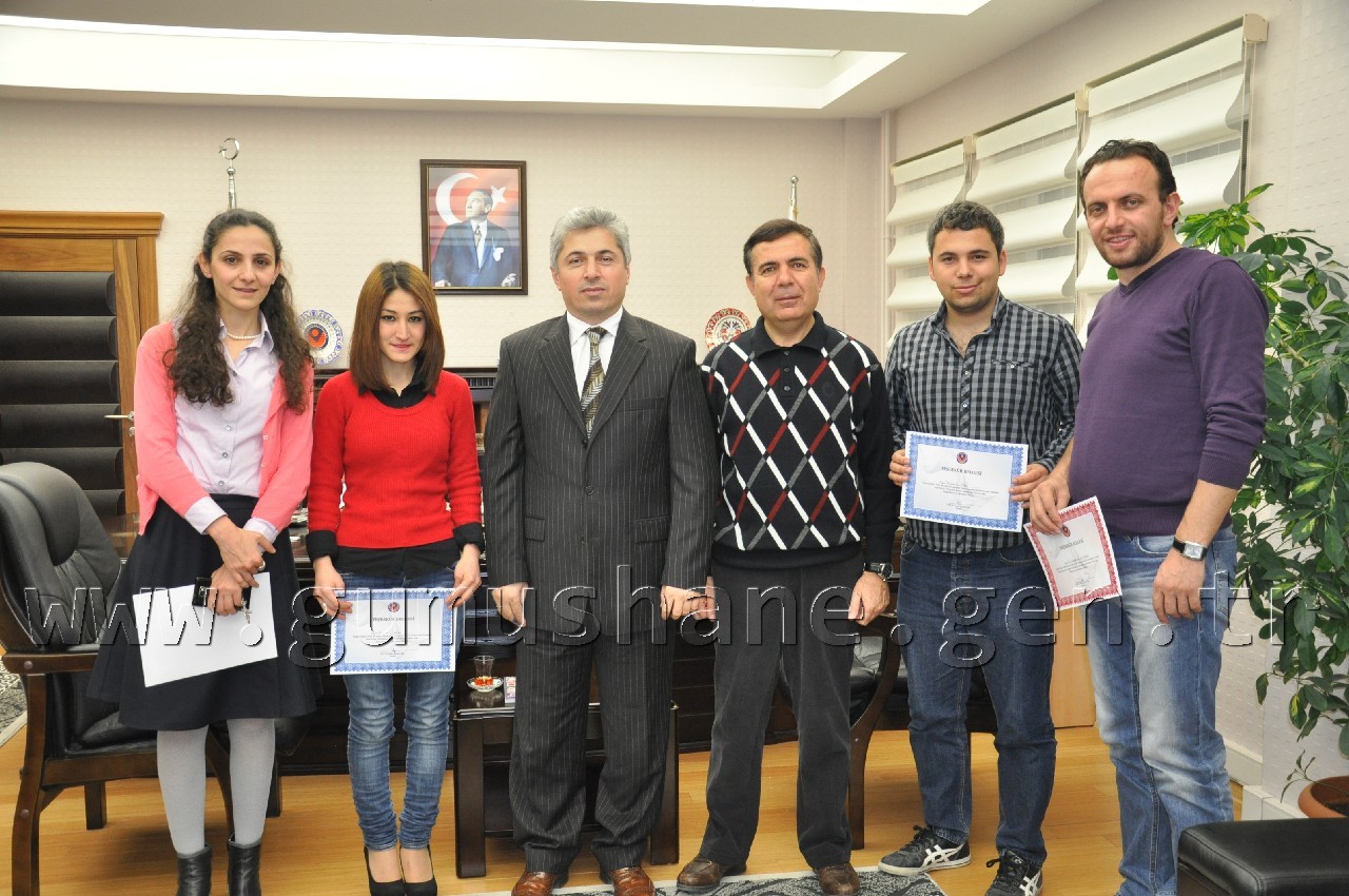 Rektör Günaydın'dan Genç İletişimcilere Teşekkür Belgesi 3