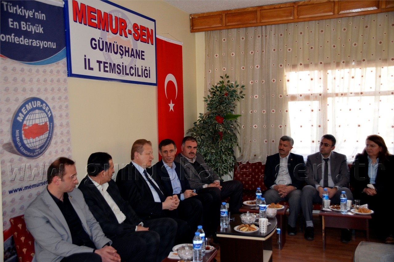 Vali Yavuz Memur-Sen’i ziyaret etti 3