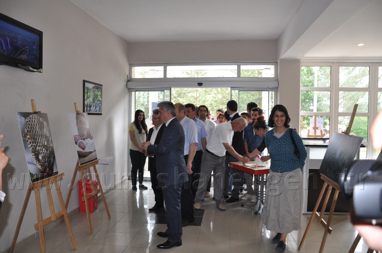 GÜ'de Amatör Fotoğrafçılar Karma Fotoğraf Sergisi 2