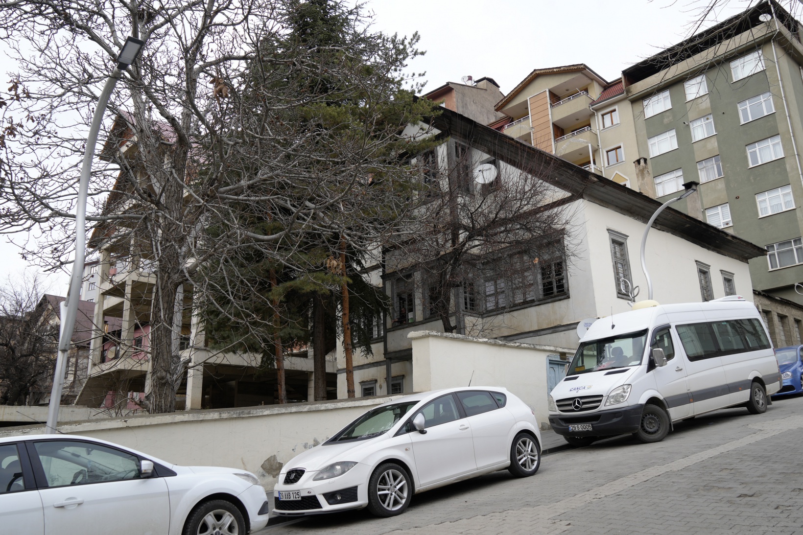 Gümüşhane'de 3 kardeş bir tarihi ayakta tutmaya çalışıyor 12