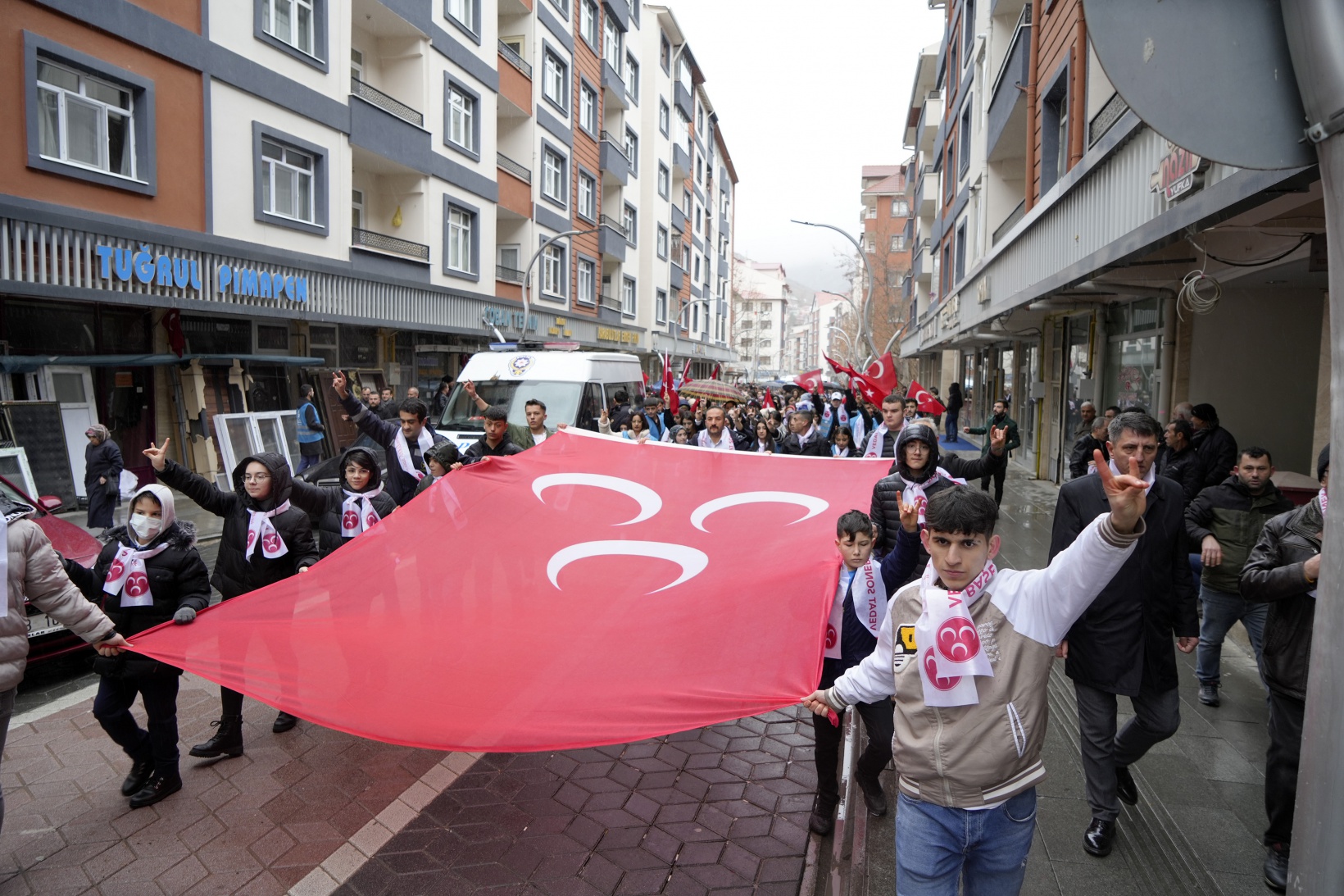 MHP’den “Başlangıç yürüyüşü” 9