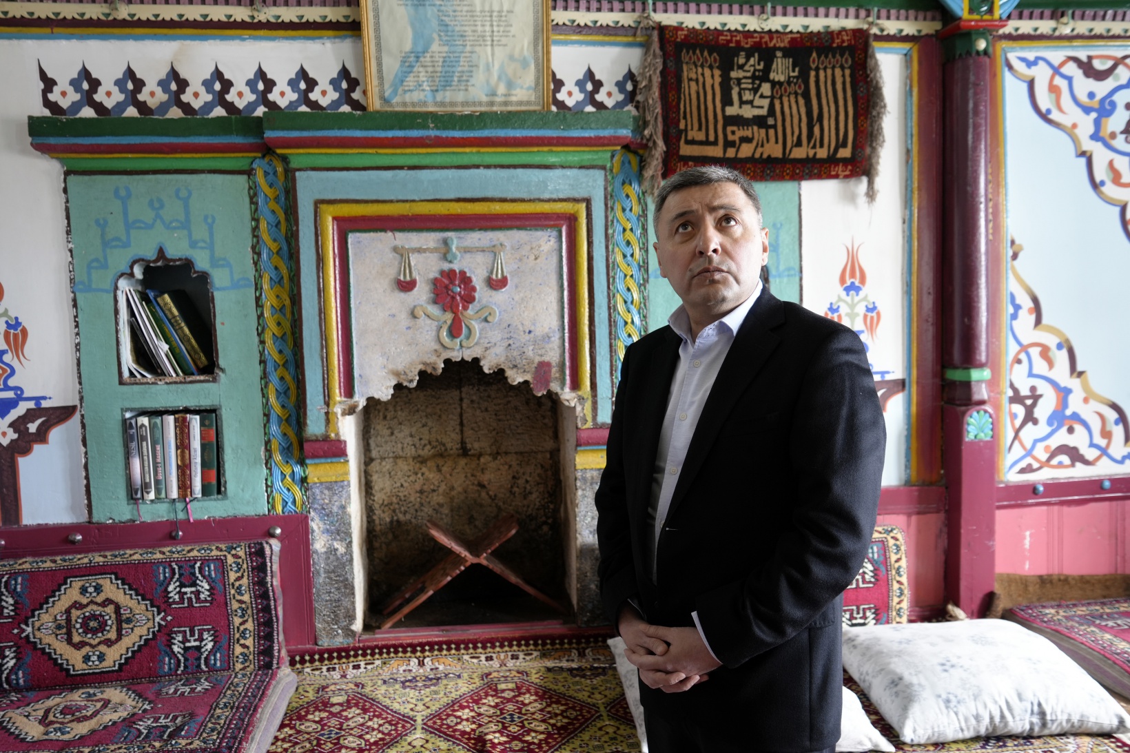 Vali Tanrısever tarihi Sarıçiçek Köy Odaları’nda incelemelerde bulundu 4