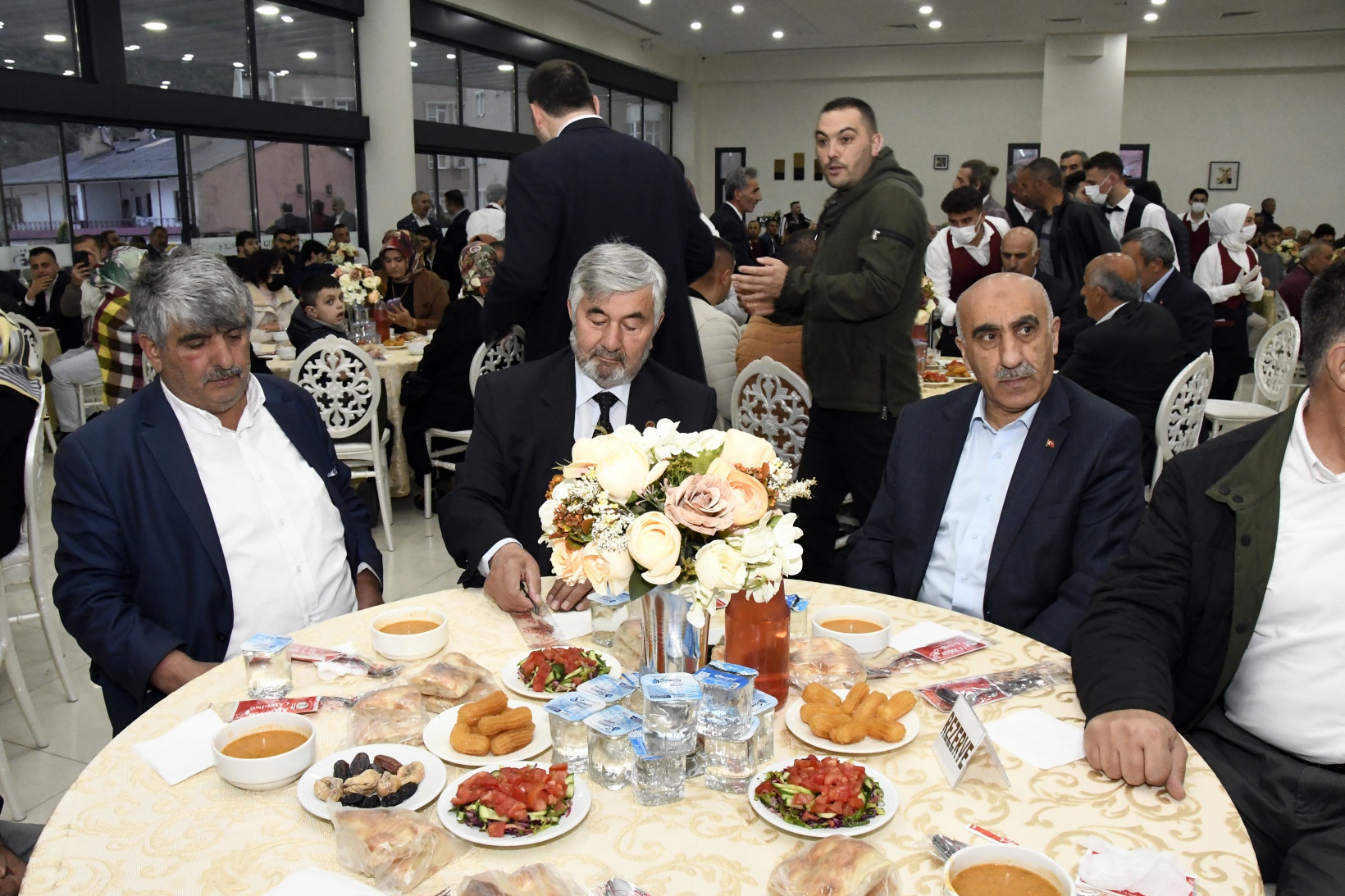 AK Parti’den coşkulu ‘Vefa’ iftarı 32