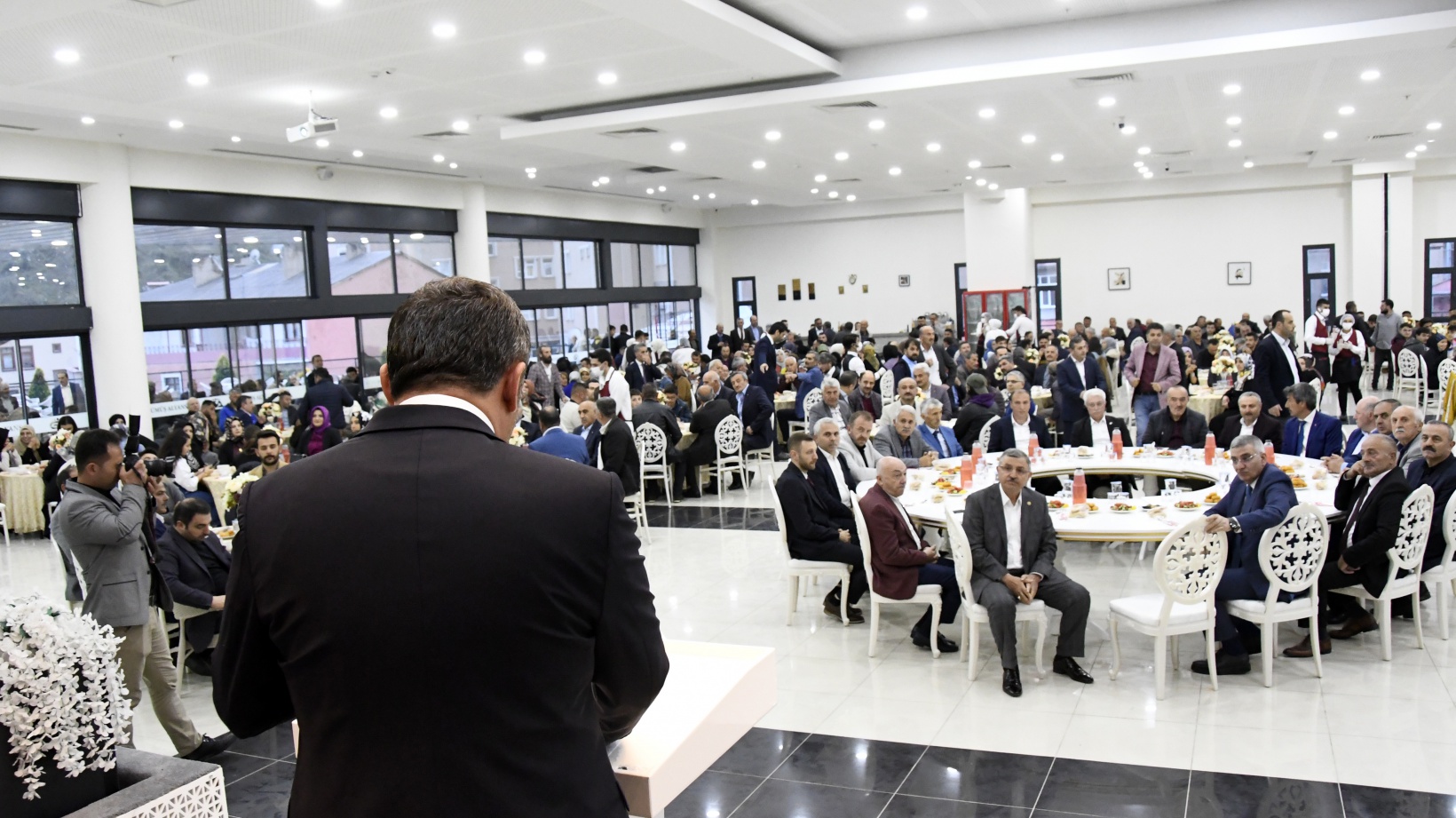 AK Parti’den coşkulu ‘Vefa’ iftarı 42