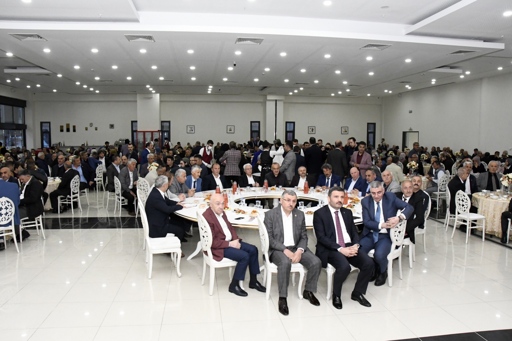 AK Parti’den coşkulu ‘Vefa’ iftarı 11