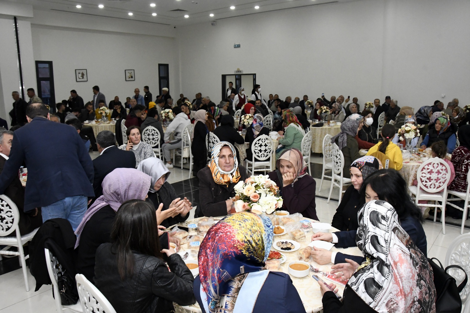 AK Parti’den coşkulu ‘Vefa’ iftarı 40