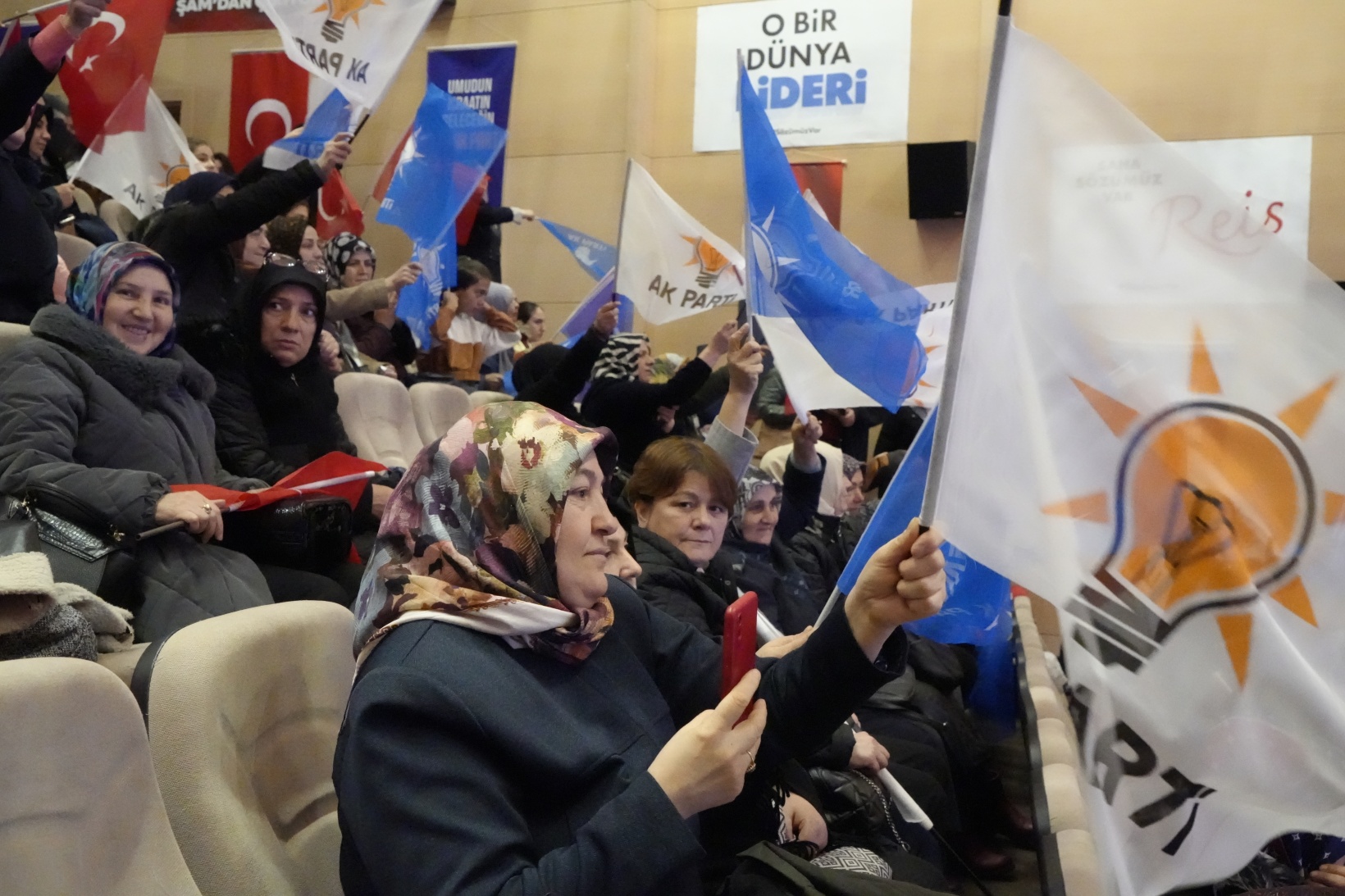 AK Parti 8. Olağan İl Kongresi yapıldı 5