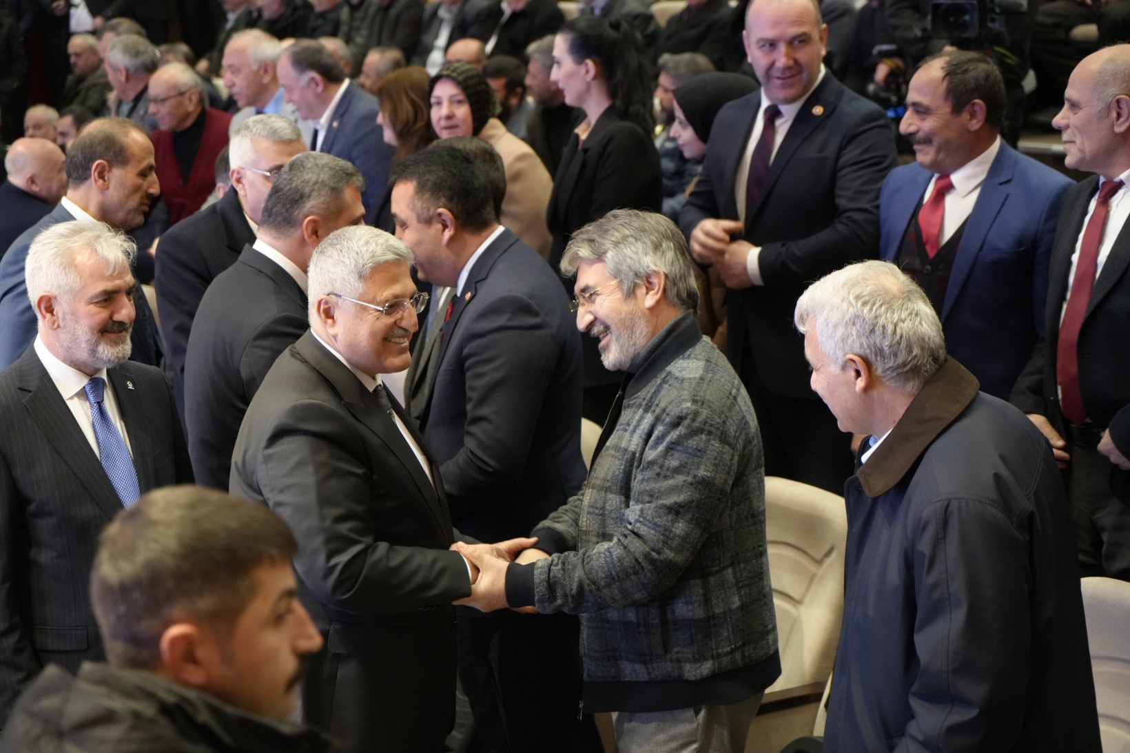 AK Parti 8. Olağan İl Kongresi yapıldı 3