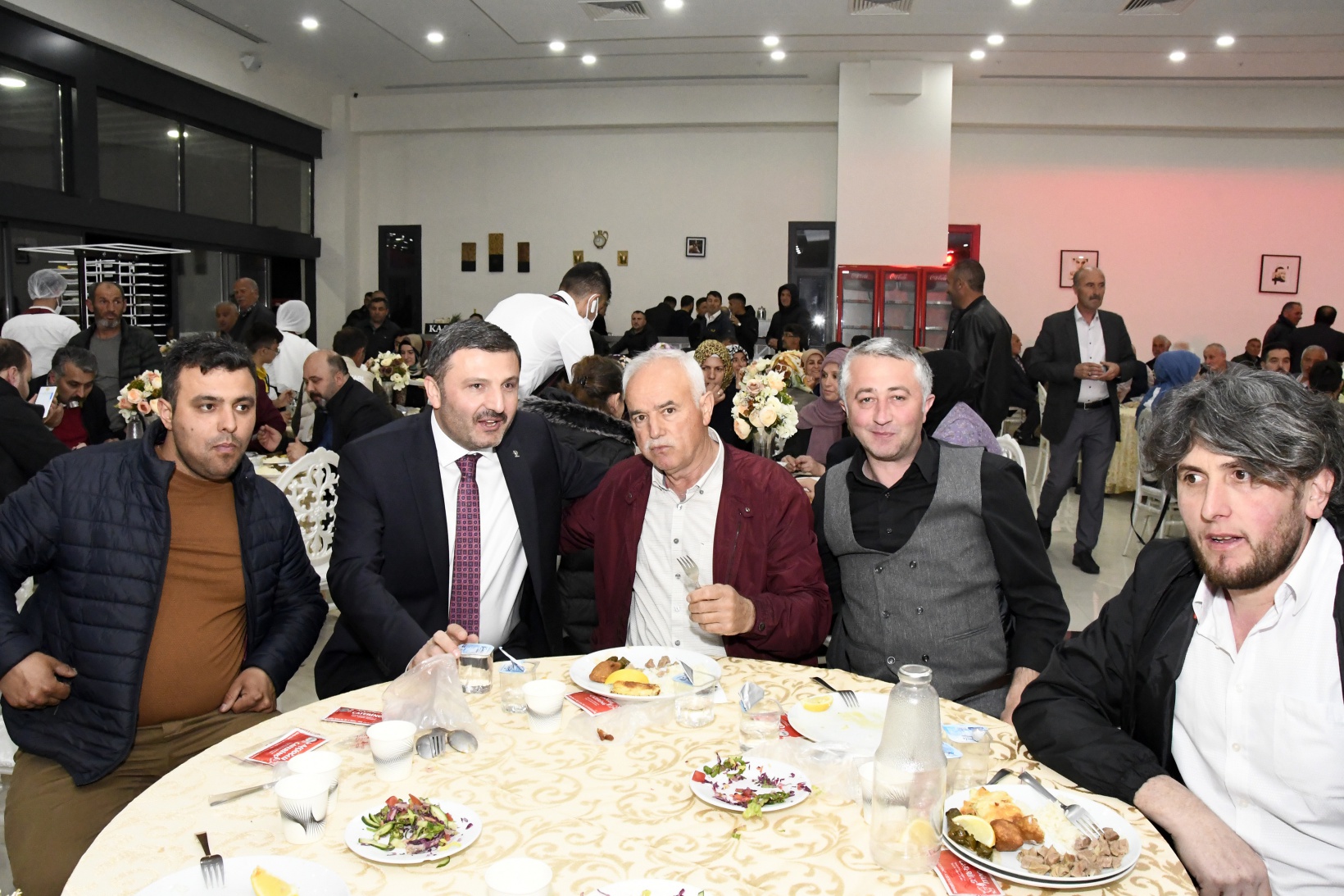 AK Parti’den coşkulu ‘Vefa’ iftarı 45