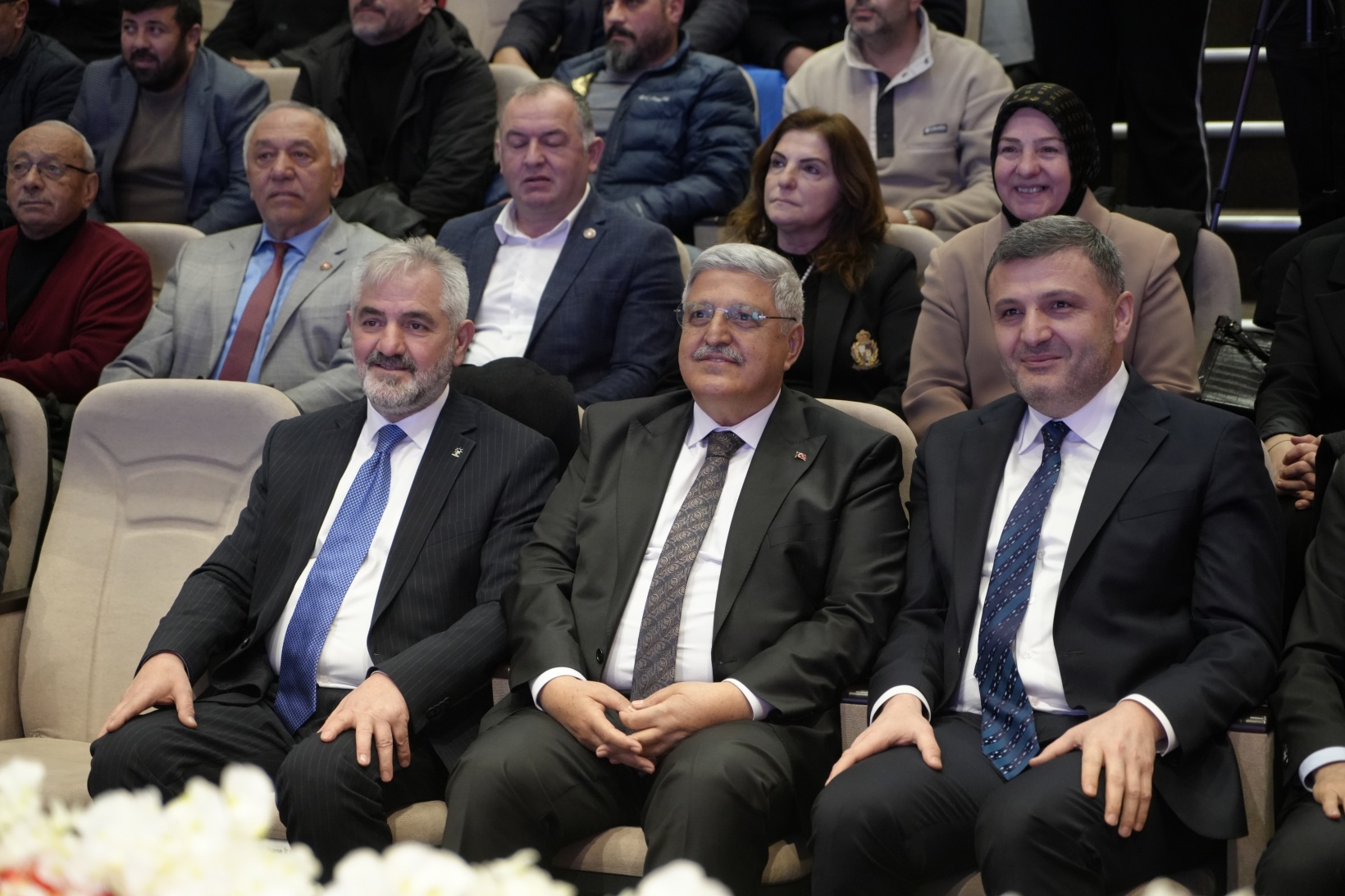 AK Parti 8. Olağan İl Kongresi yapıldı 1