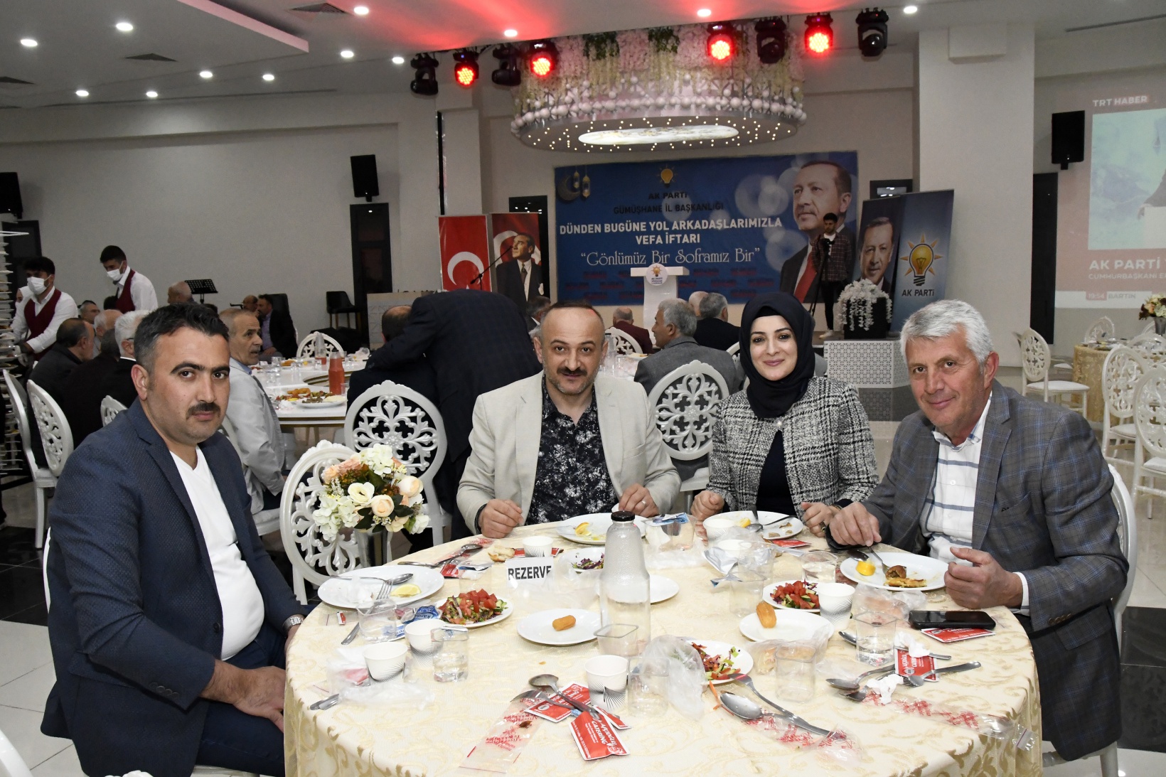 AK Parti’den coşkulu ‘Vefa’ iftarı 31