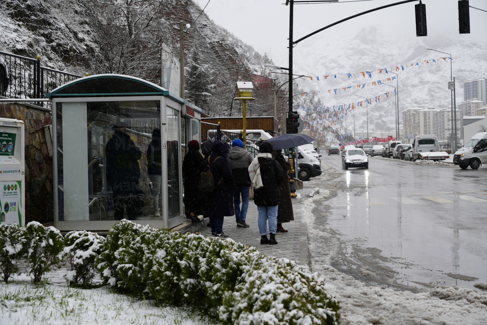 Gümüşhane’de Mart kapıdan baktırıyor 11
