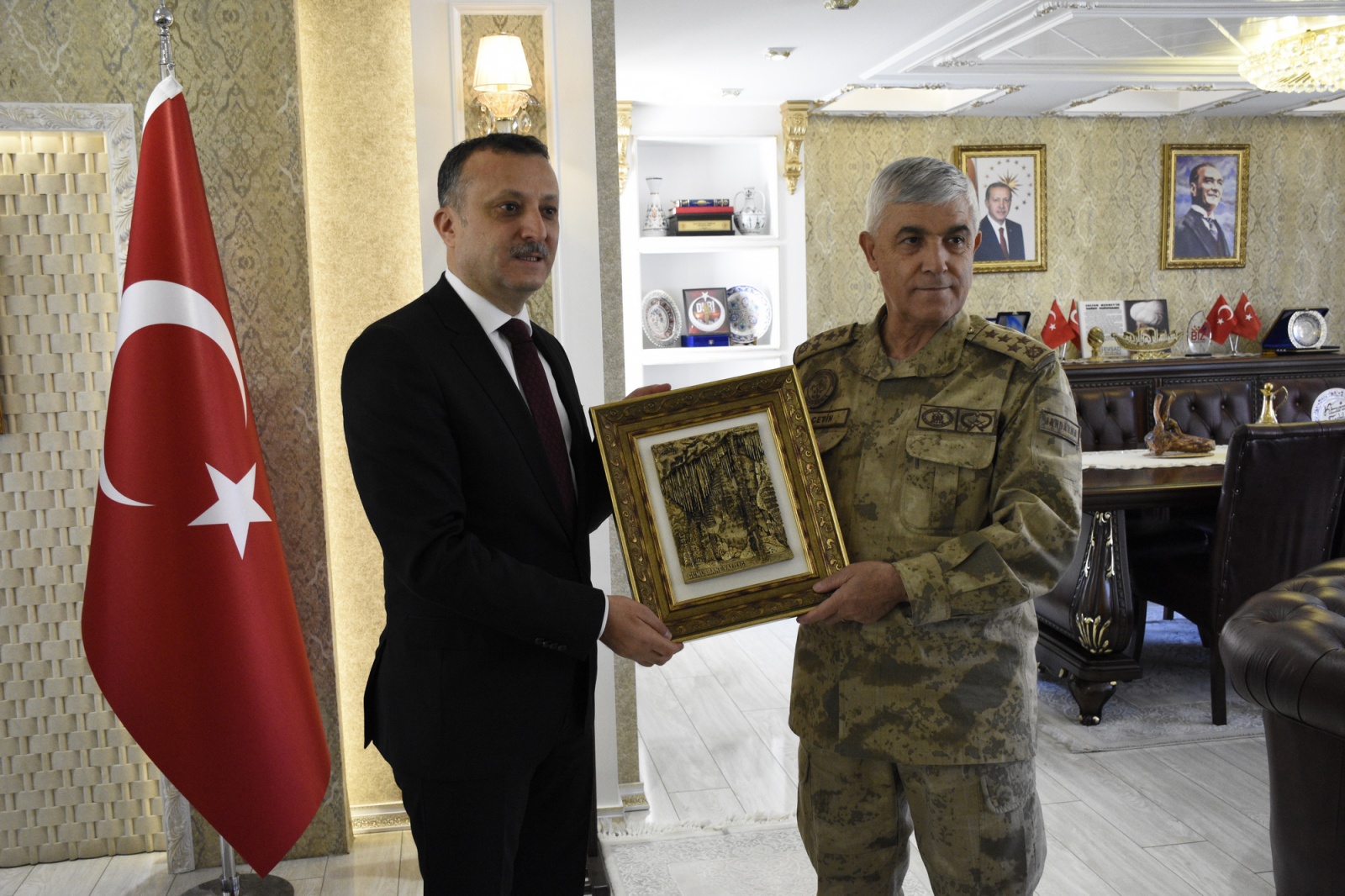 Jandarma Genel Komutanı Orgeneral Arif Çetin Gümüşhane'de 4