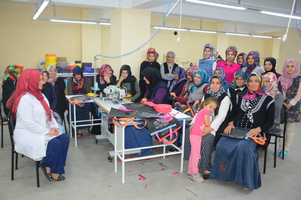 Özkürtün'de çanta fabrikasına adım adım 4