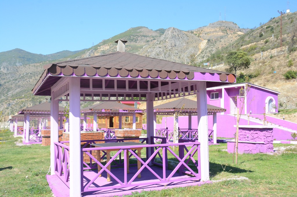 Bu Köy Başka Köy 1