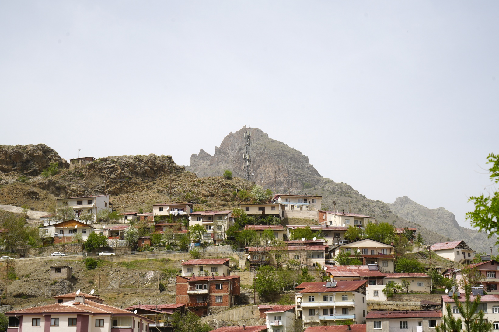 Gümüşhane Çöl Tozuna Teslim: Kent Kızıla Boyandı 3