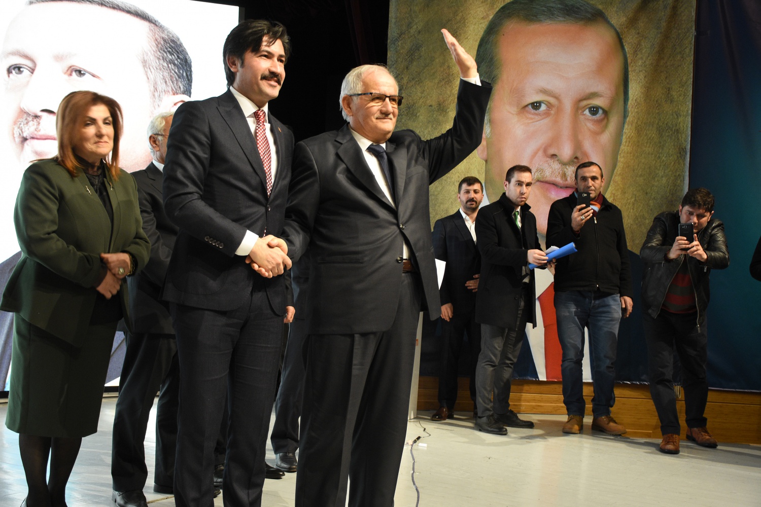 AK Parti Gümüşhane’de aday tanıtım toplantısı düzenledi 2