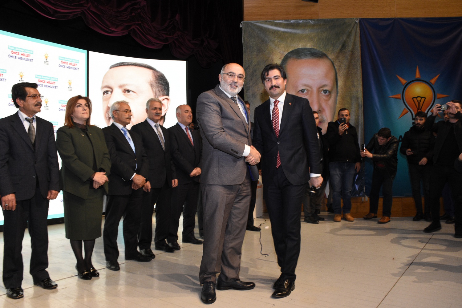 AK Parti Gümüşhane’de aday tanıtım toplantısı düzenledi 6