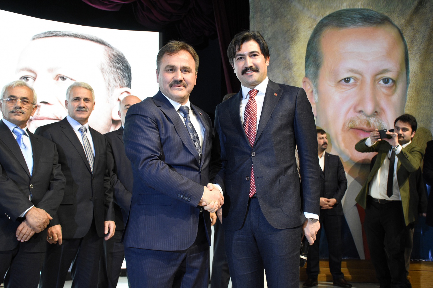 AK Parti Gümüşhane’de aday tanıtım toplantısı düzenledi 9