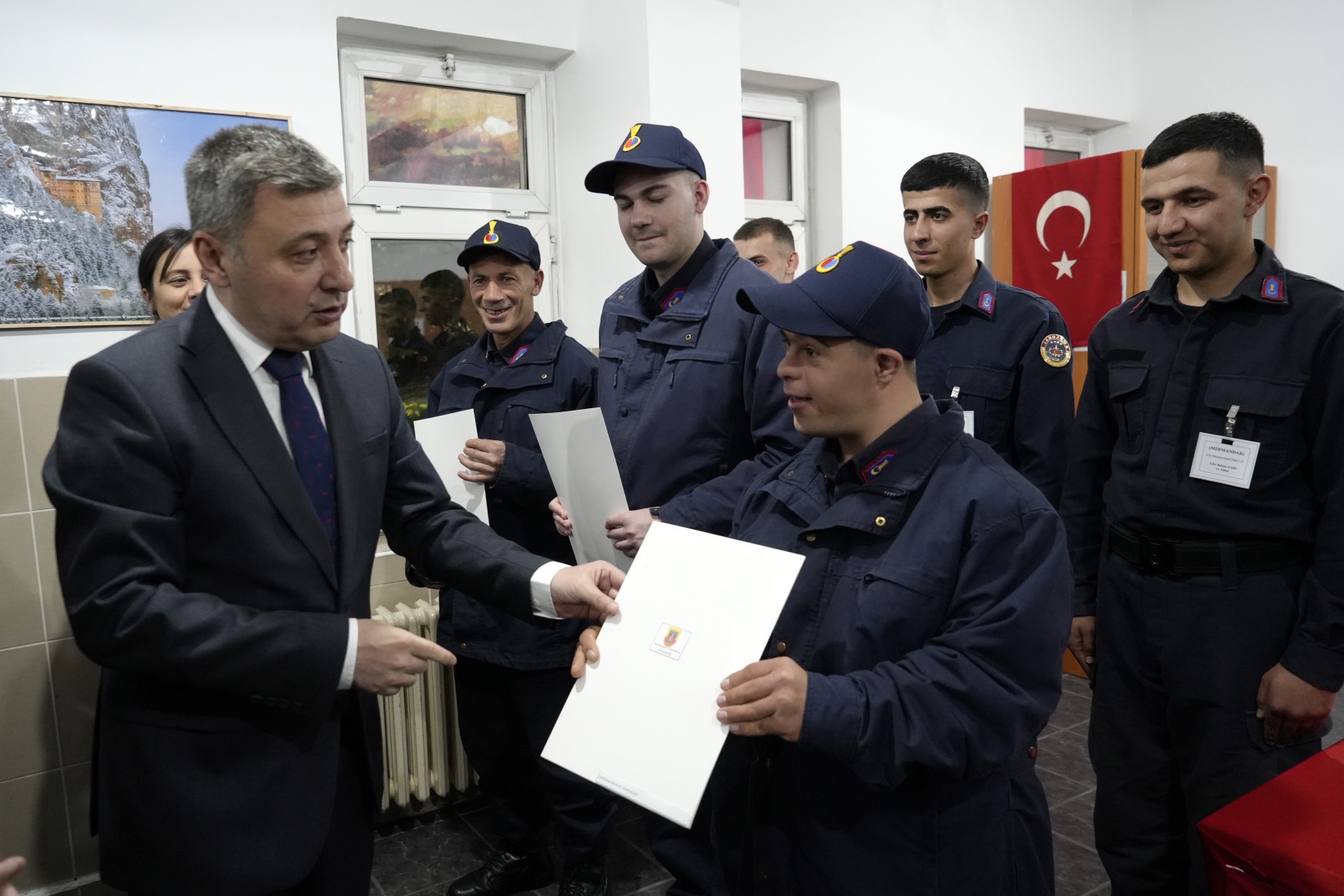 Bir günlüğüne çakı gibi asker oldular 17