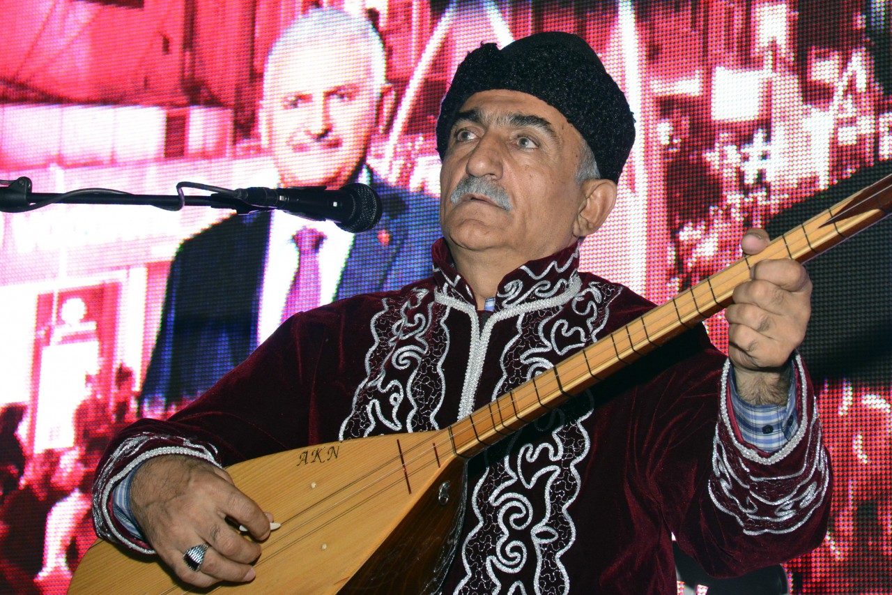 FETÖ’nün darbe girişimine Aşıklar’dan sert göndermeler 3