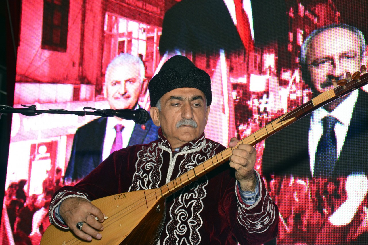 FETÖ’nün darbe girişimine Aşıklar’dan sert göndermeler 4