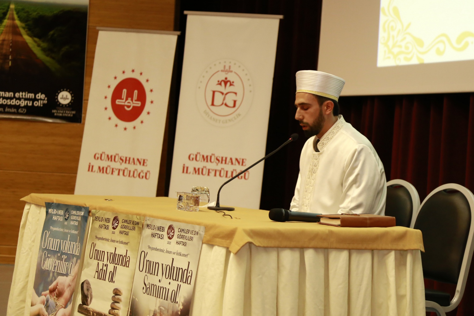 “En güzel model, en güzel örnek O” 6