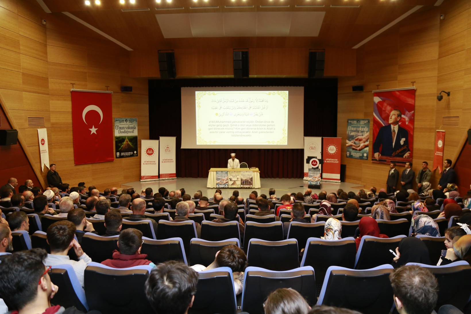 “En güzel model, en güzel örnek O” 2