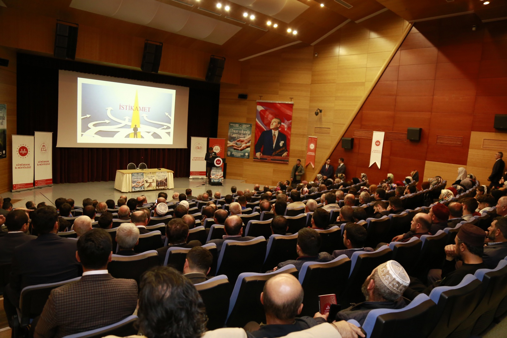 “En güzel model, en güzel örnek O” 3