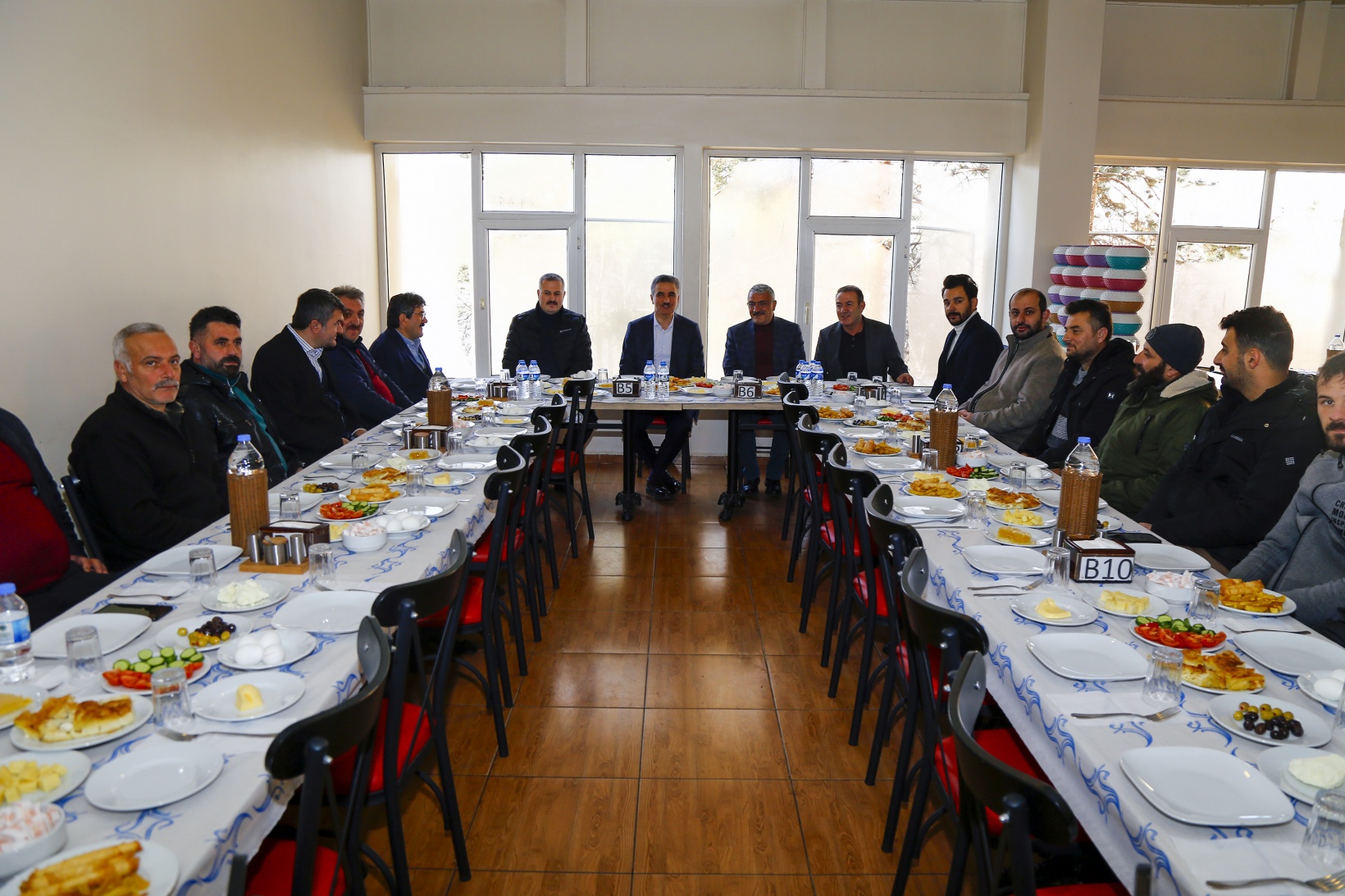 Vali Baruş sanayi esnafıyla buluştu 14