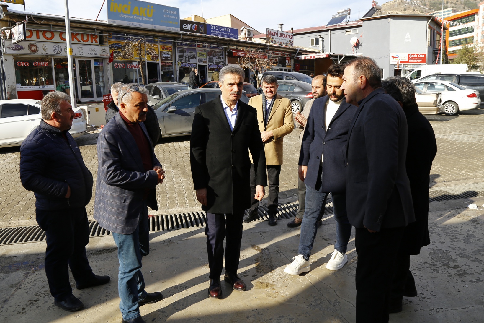 Vali Baruş sanayi esnafıyla buluştu 13